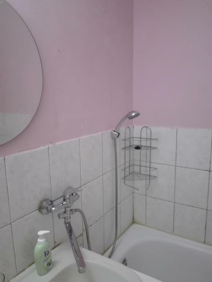 Anni Apartment Tallinn Buitenkant foto